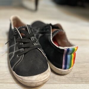 Vintage Havanas- black slip on with rainbow backs. Gently loved.